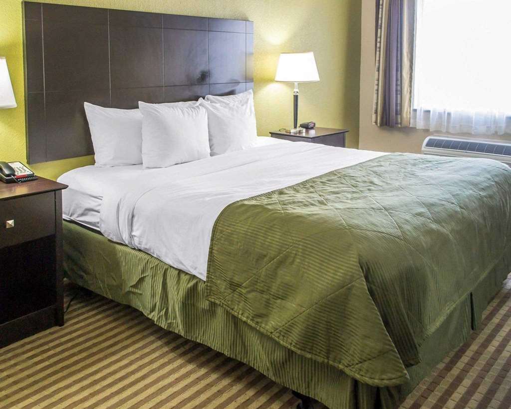 Clarion Hotel Beachwood-Cleveland Ruang foto