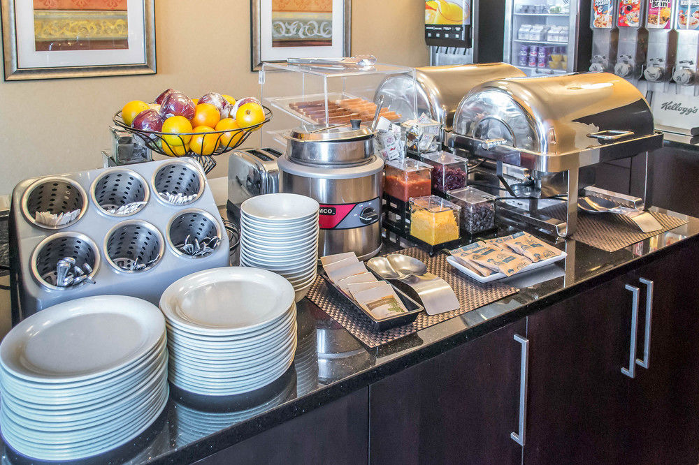 Clarion Hotel Beachwood-Cleveland Bagian luar foto