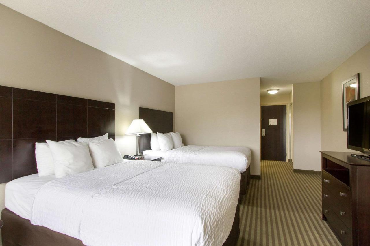 Clarion Hotel Beachwood-Cleveland Bagian luar foto